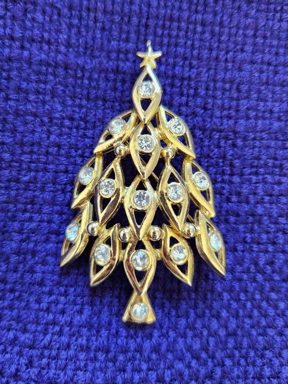 Vintage LIA Christmas Tree Brooch